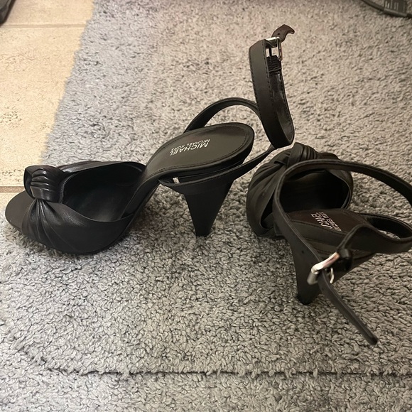 NWOT Michael Kors Heels - Picture 3 of 5